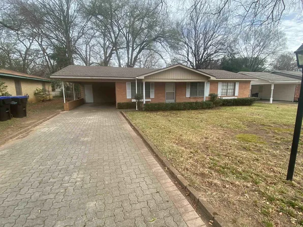 1404 Miami Dr, Longview, TX 75601