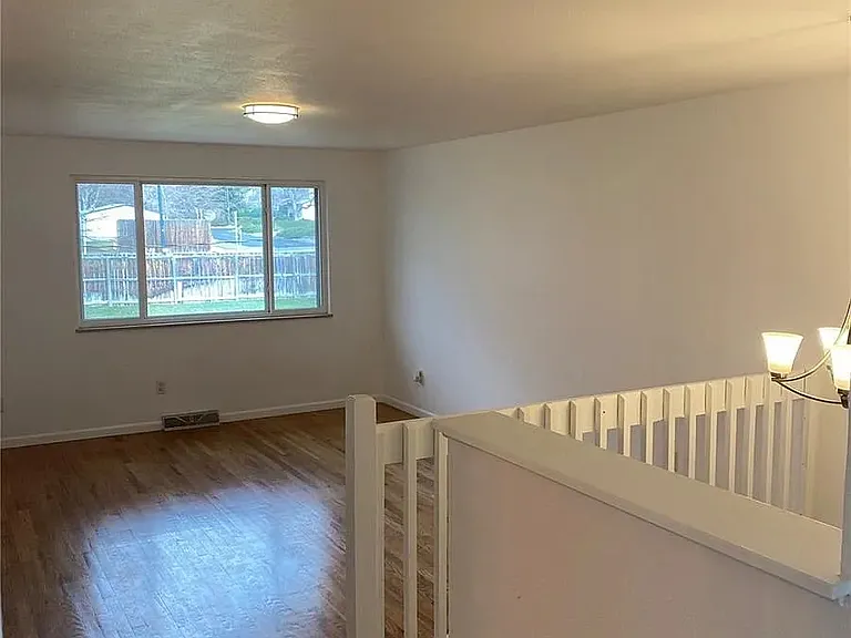 3305 S Akron St — Photo 6