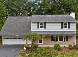 909 Cherry Ln, Vestal, NY 13850