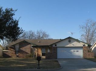 321 Town North Dr, Terrell, TX 75160