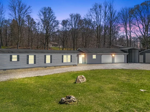 559 Buskirk Rd, Falls Creek, PA 15840