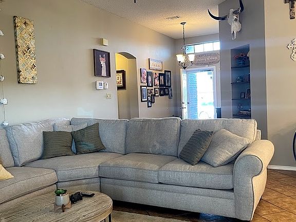 4th image of 5810 Whitecastle Ln