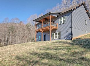 1072 McDonald Rd, Hayesville, NC 28904