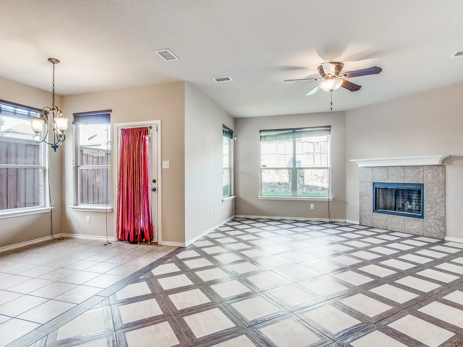 4 bed, 2641 sqft, $2,750 — Photo 3