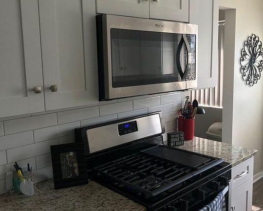 2nd image of 332 2nd St APT B