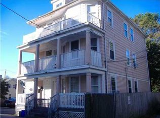 17 Balcom St, Providence, RI 02907