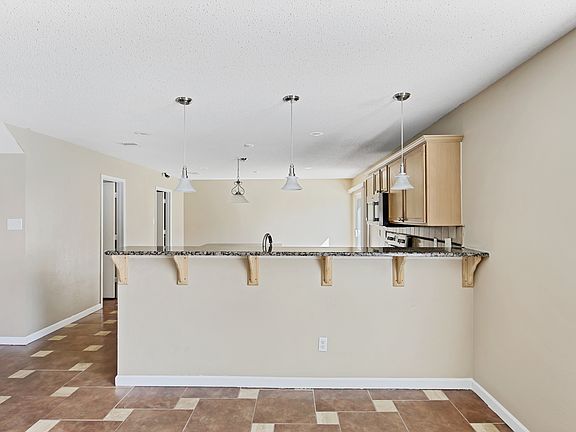 5th image of 531 Del Mar Dr