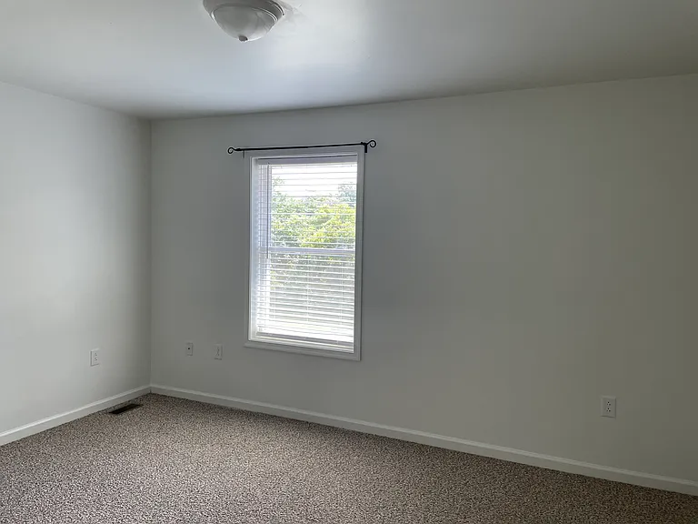 620 Lower St — Photo 8