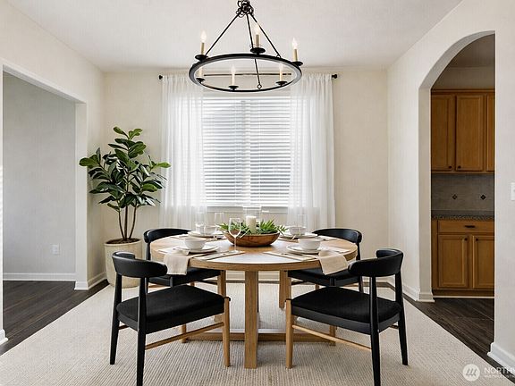 5th image of 7714 237th St Court E