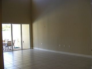 2nd image of 4882 W Boulevard Ct APT 104