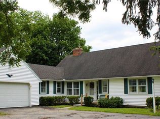 220 Pinnacle Rd, Rochester, NY 14623