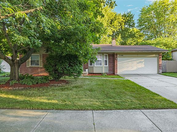 3rd image of 34616 Shorewood St