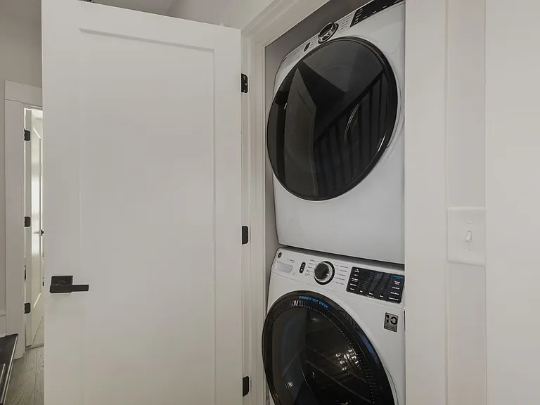 121 W Stone Ave #5 — Photo 17