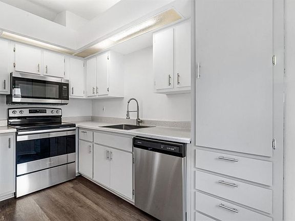 3rd image of 19378 Coraltree Ct