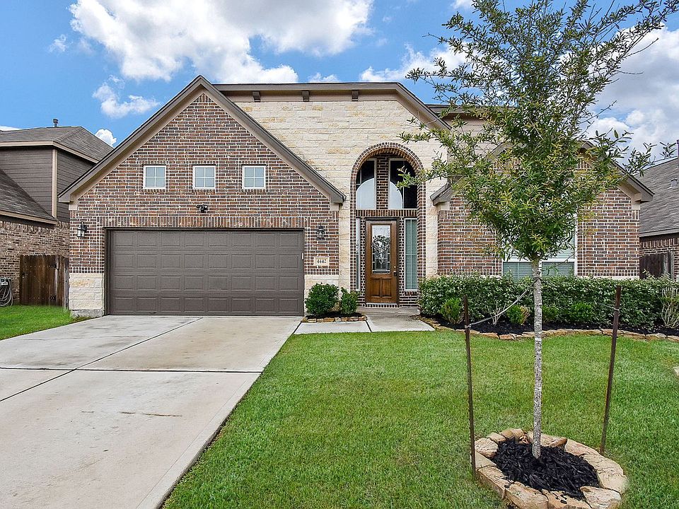 1st image of 4442 Buentello Dr