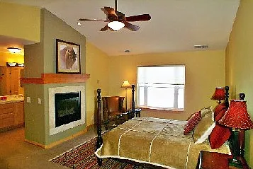 10025 Nicolas Dr #B — Photo 4