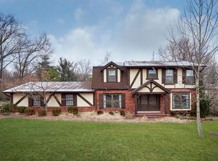 729 Chatelet Woods Dr, Saint Louis, MO 63135