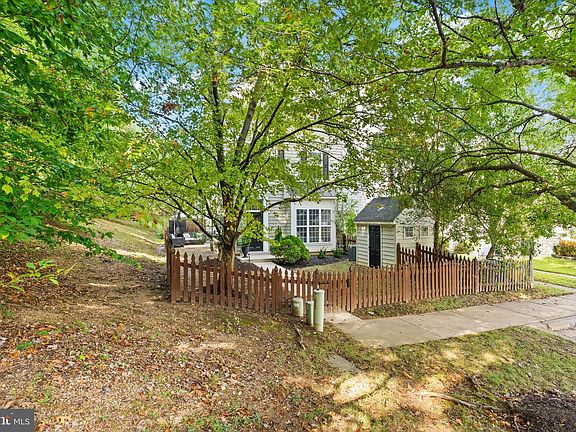 2nd image of 800 Estuary Dr