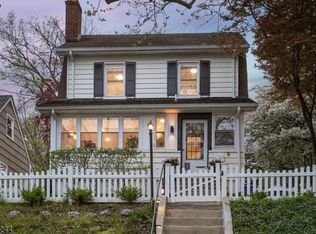 152 Essex Ave, Glen Ridge, NJ 07028