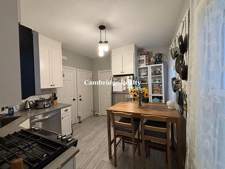 5-7 Marcella St #1 — Photo 6