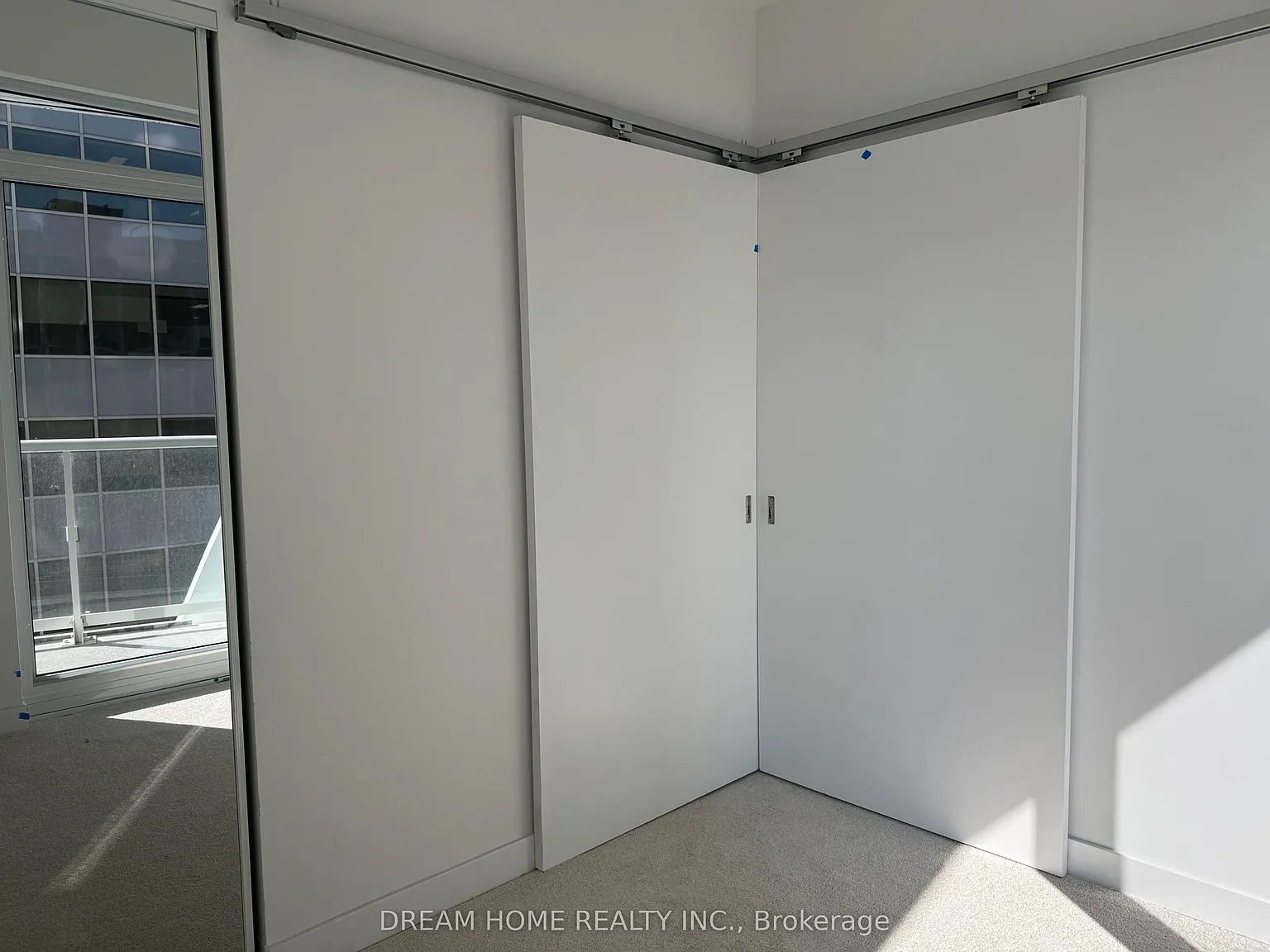 1 bed, $1,400 — Photo 3