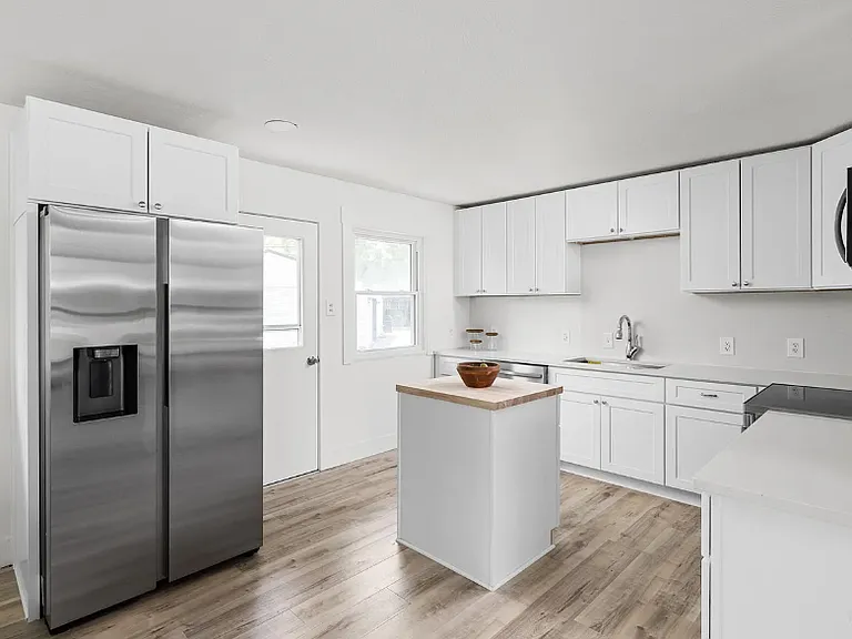207 Stephen Ct — Photo 9