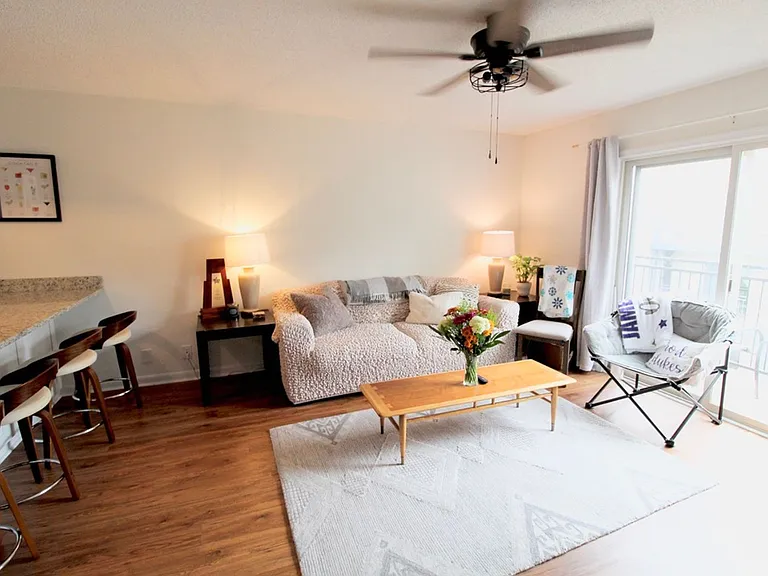 1380 Hunters Rd #I — Photo 6
