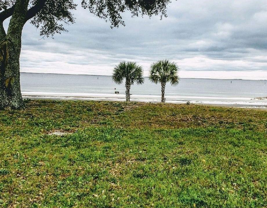 1st image of 918 E Beach Blvd