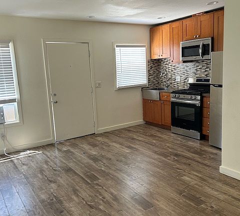 2nd image of 6360 Gentry St APT C