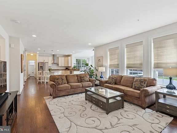 5th image of 9950 Henry Hearn Way