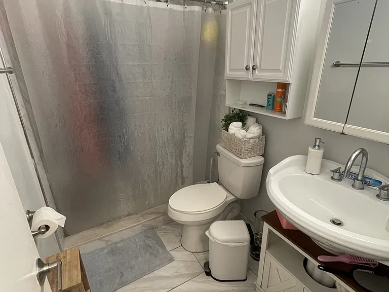 26 E 12th St #26 — Photo 4
