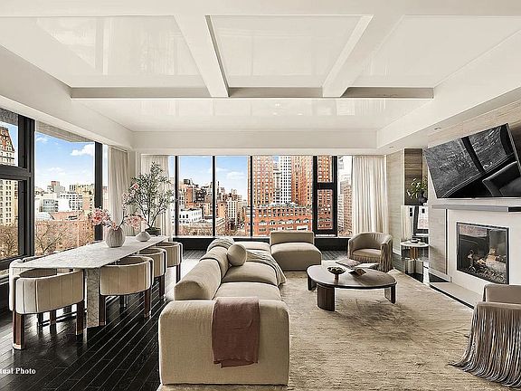 3rd image of 15 Union Sq W #30