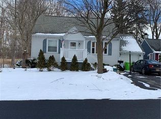 9 Reddick Dr, North Syracuse, NY 13212