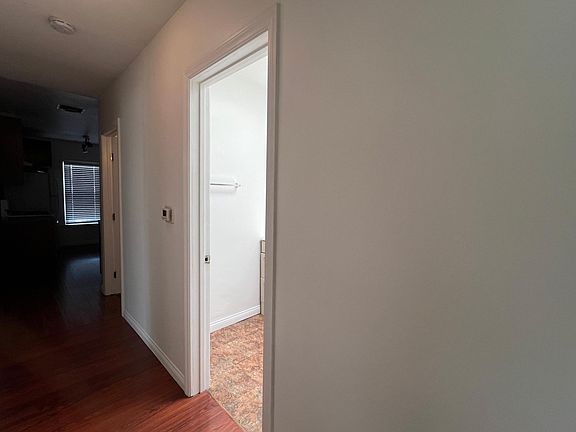 5th image of 147 Mariposa Ave #D