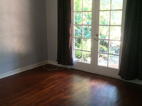 3rd image of 6601 Louise Ave