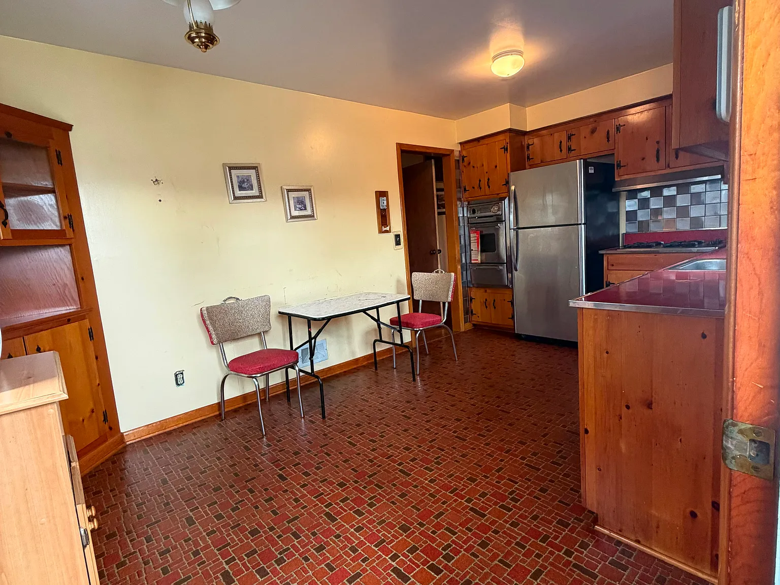 3 bed, 1000 sqft, $3,600 — Photo 1