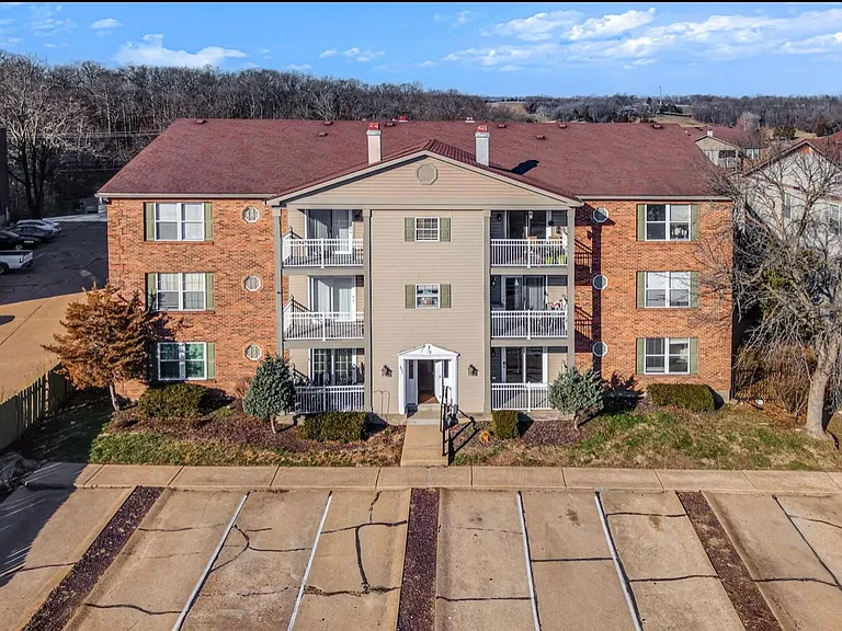 651 Green Jade Dr #J — Photo 1