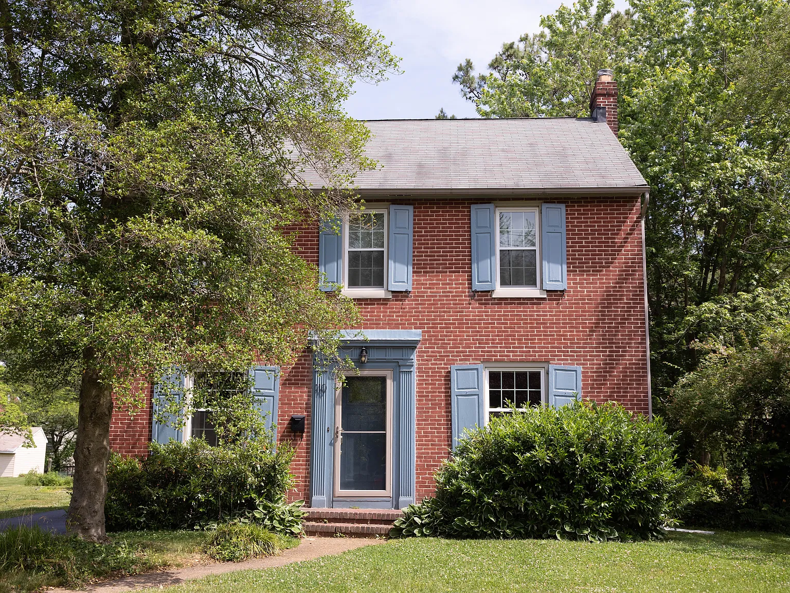 4 bed, 2.5 bath, 2150 sqft, $3,900 — Photo 2