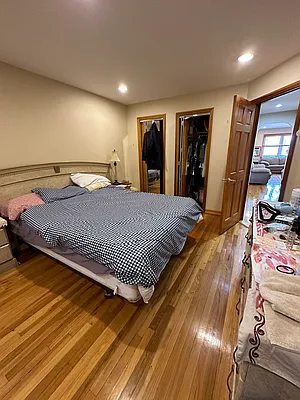 Rented by ERNY LLC | media 33