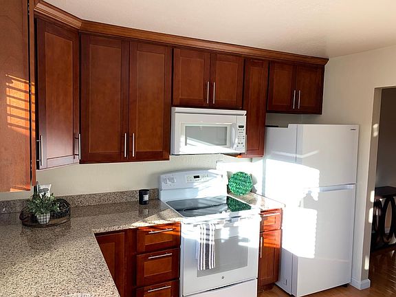 2nd image of 466 Tigerwood Way