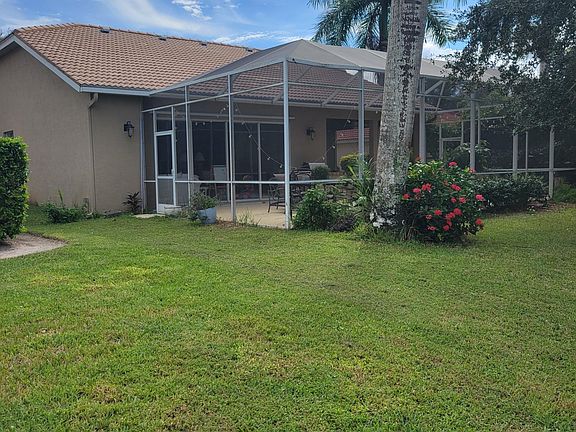 2nd image of 2228 Heritage Greens Dr