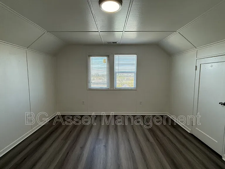 7878 Ney Ave #1/2 — Photo 21