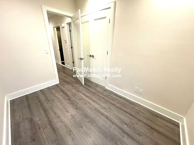 64 Chelsea St #1 — Photo 18