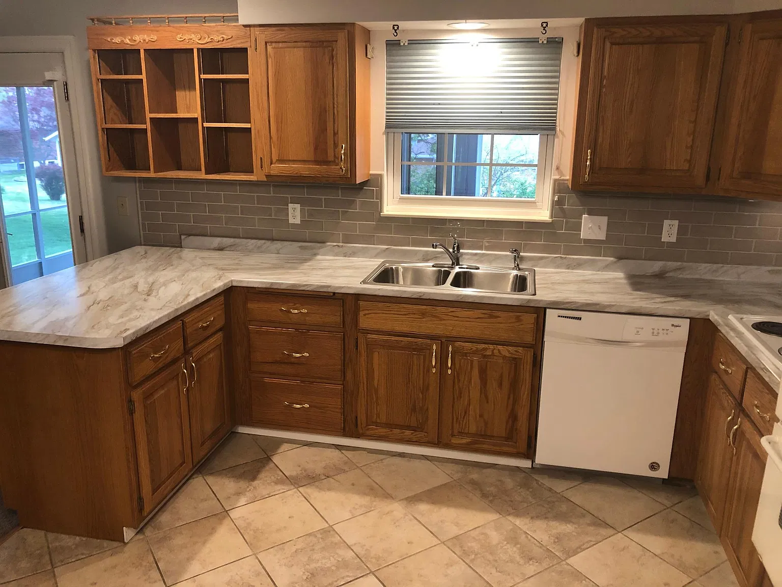 4 bed, 1568 sqft, $2,200 — Photo 3