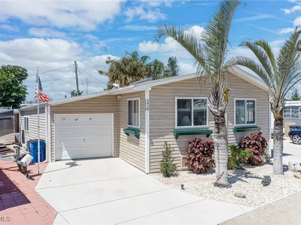 4828 Flamingo Dr, Saint James City, FL 33956