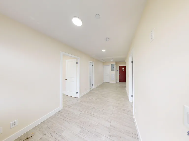 1079 Lafayette Ave #201A — Photo 4