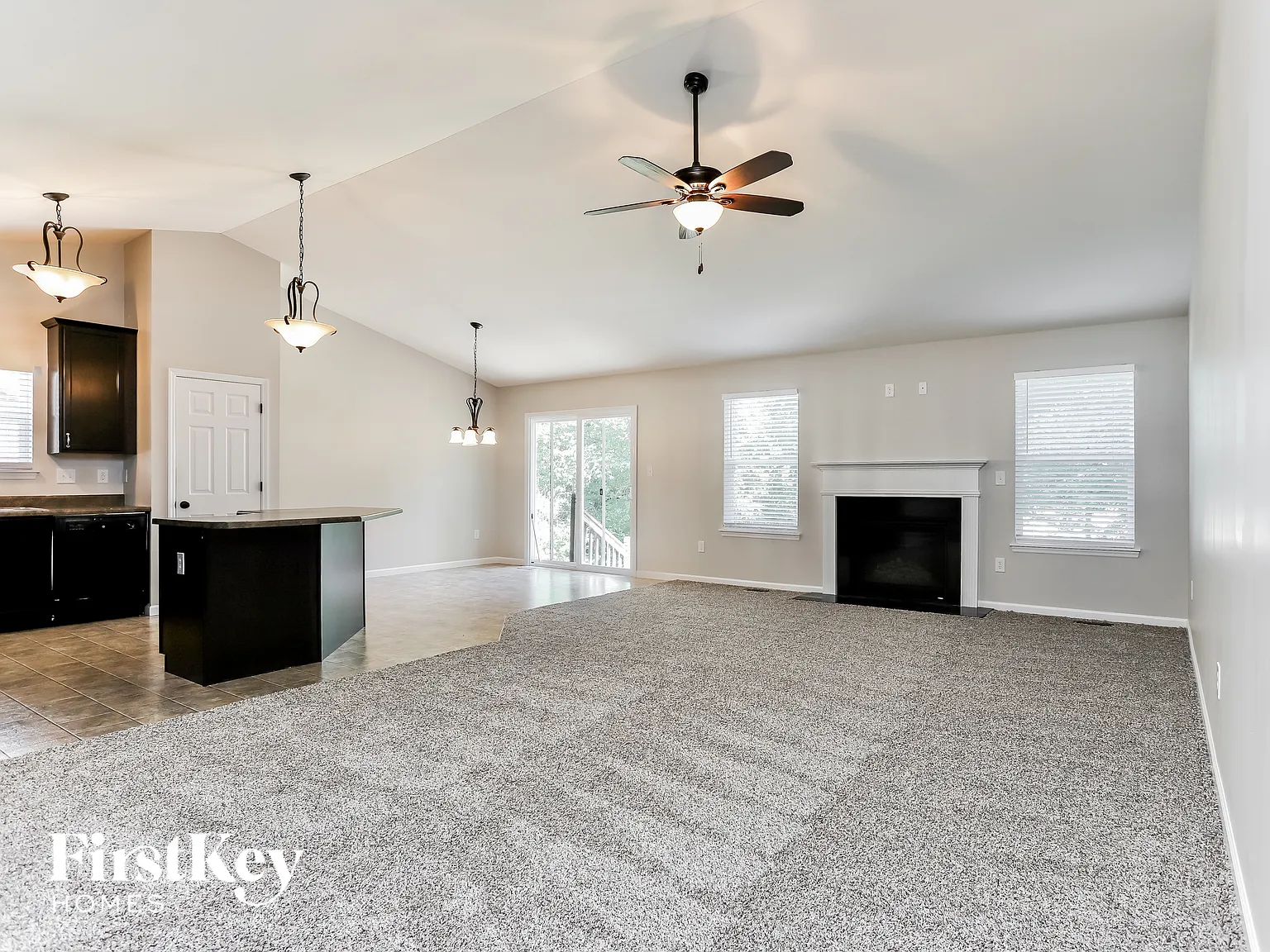 3 bed, 2.0 bath, 1820 sqft, $2,345 — Photo 3