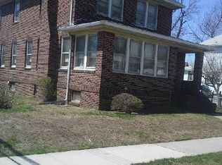 24118 137th Ave, Rosedale, NY 11422