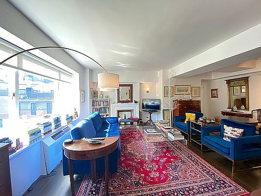 3rd image of 40 Central Park S #15F