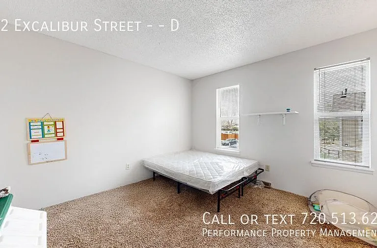 802 Excalibur St #D — Photo 10